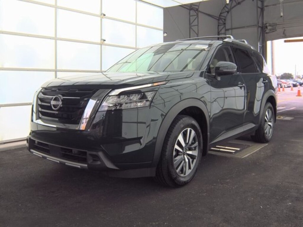 Certified 2024 Nissan Pathfinder SL SUV