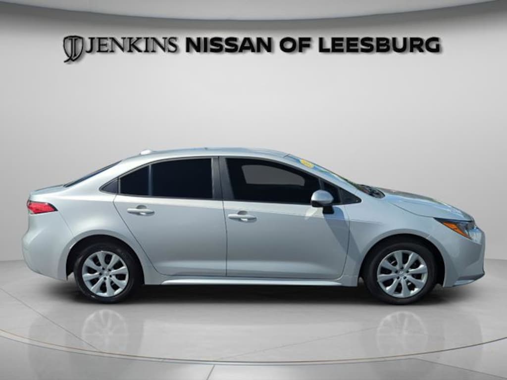 Used 2024 Toyota Corolla LE Sedan
