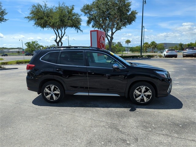 2021 Subaru Forester Touring photo 3