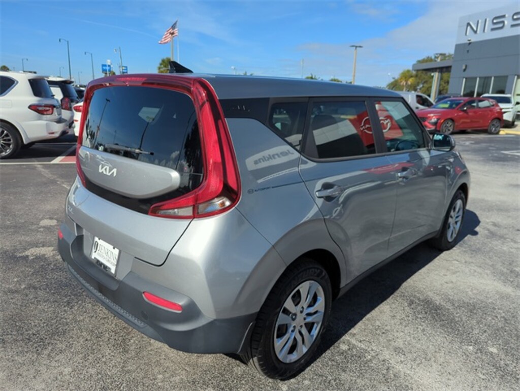 Used 2022 Kia Soul LX Hatchback