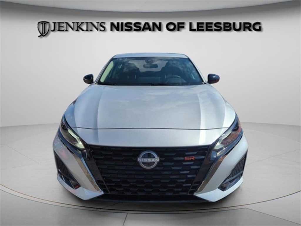 New 2025 Nissan Altima SR Sedan