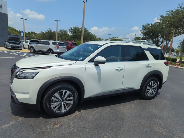 2023 Nissan Pathfinder SL - Photo 13