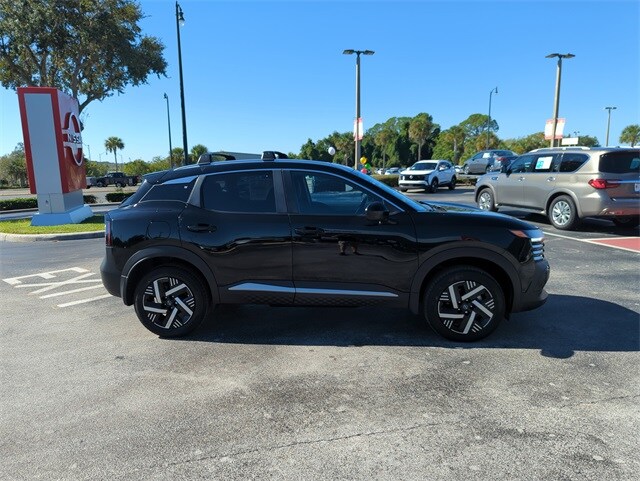 2026 Nissan Kicks SV photo 3