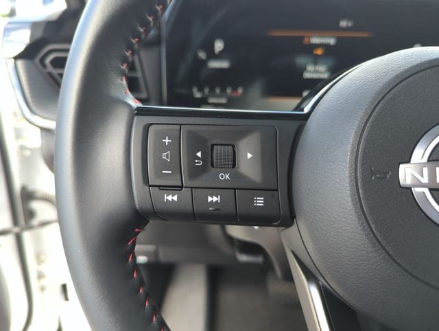 2025 Nissan Kicks SR - Photo 39