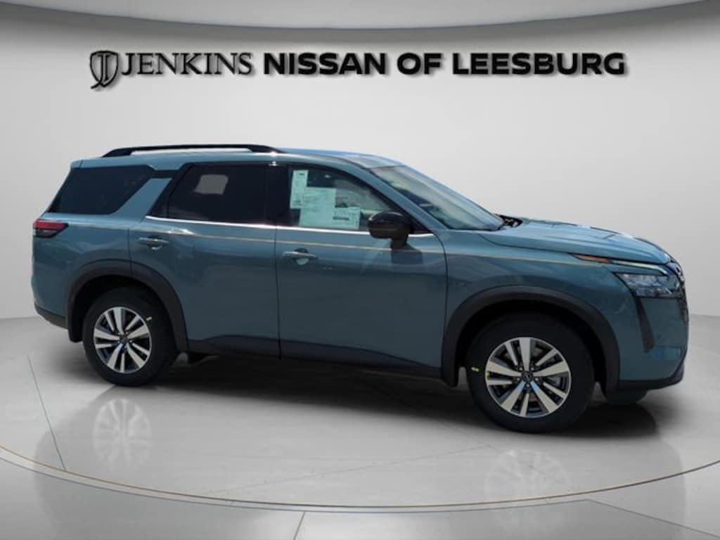 New 2026 Nissan Pathfinder SL SUV