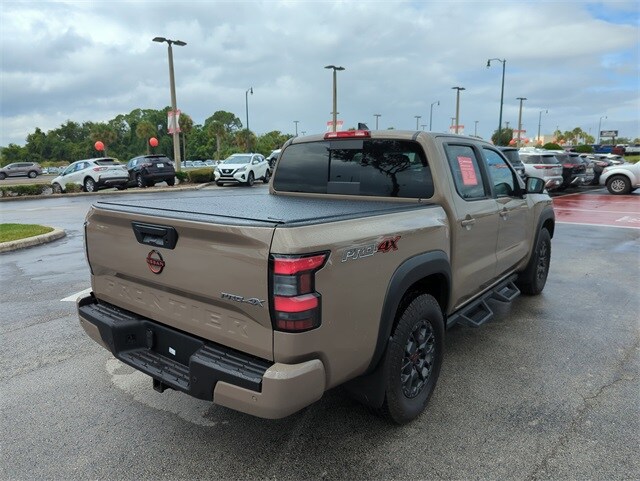 2023 Nissan Frontier PRO-4X photo 3