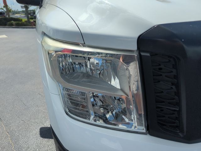 2019 Nissan Titan S - Photo 15