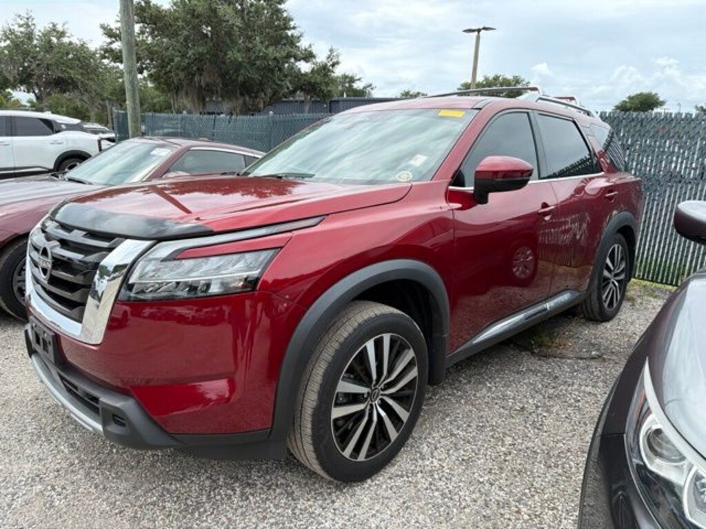 Used 2023 Nissan Pathfinder Platinum SUV