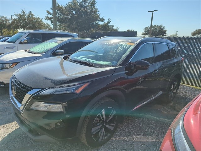 2021 Nissan Rogue SL photo 2