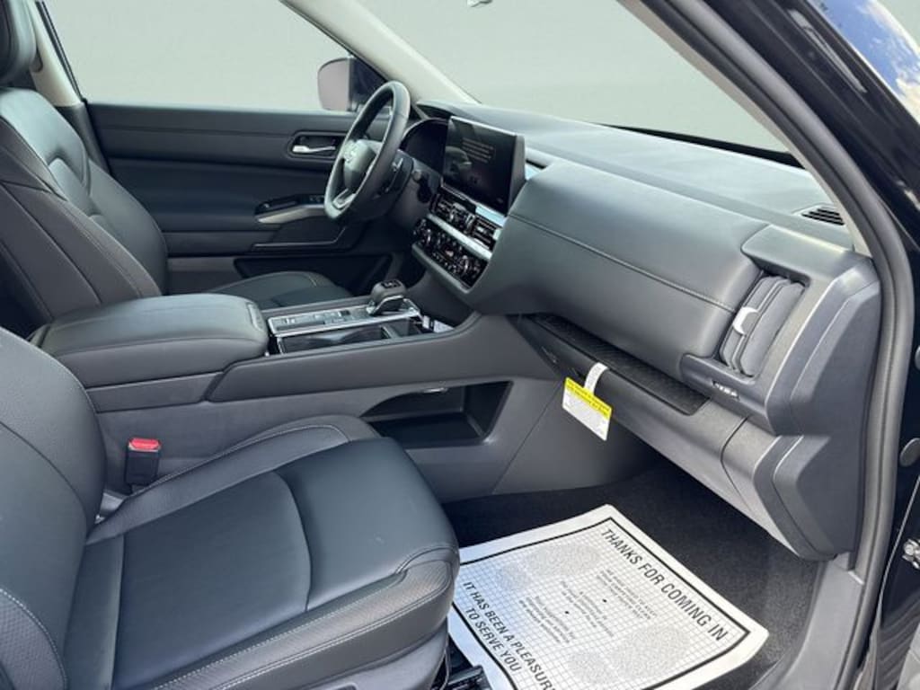 New 2026 Nissan Pathfinder SL SUV