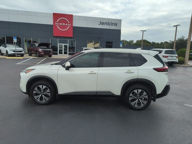 2021 Nissan Rogue SV - Photo 11
