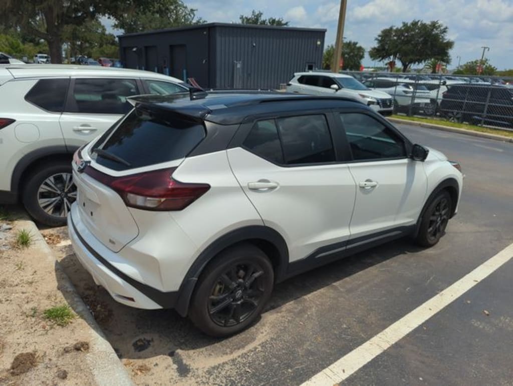 Used 2023 Nissan Kicks SR SUV