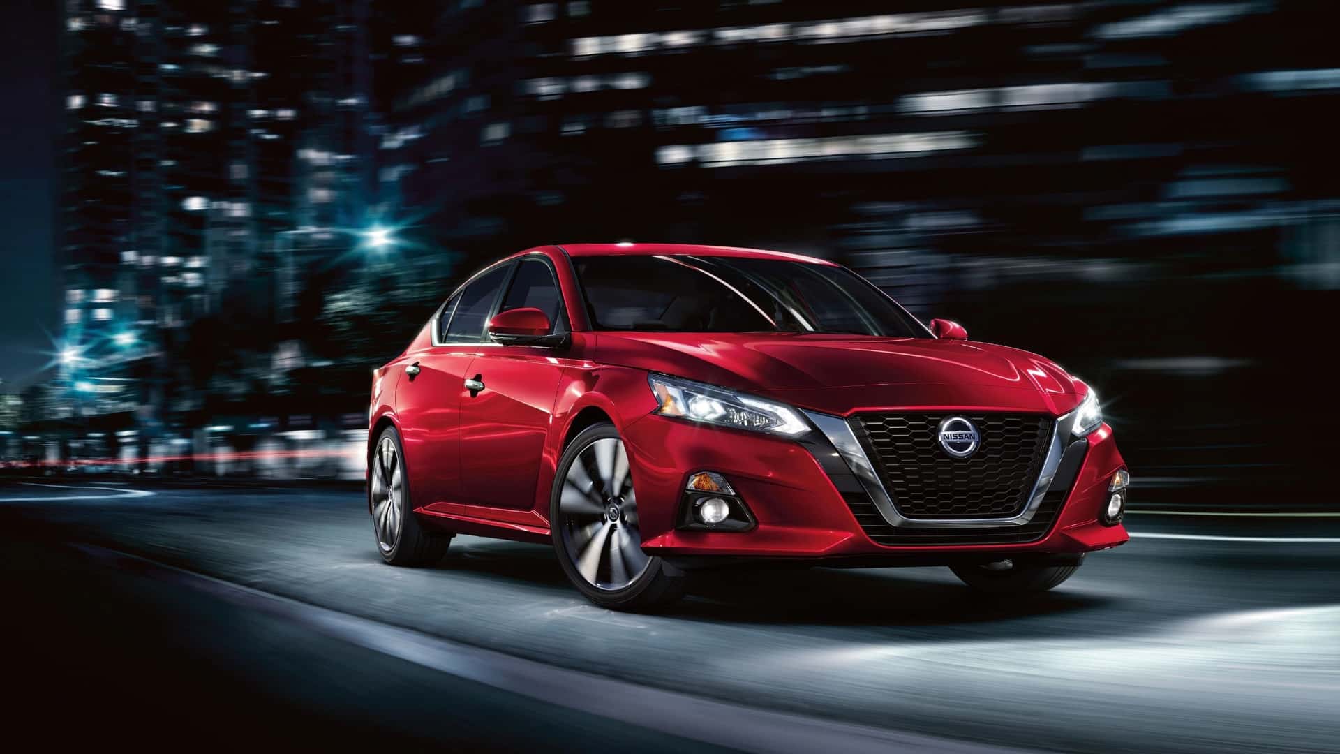 Explore the 2020 Nissan Altima near DeLand FL