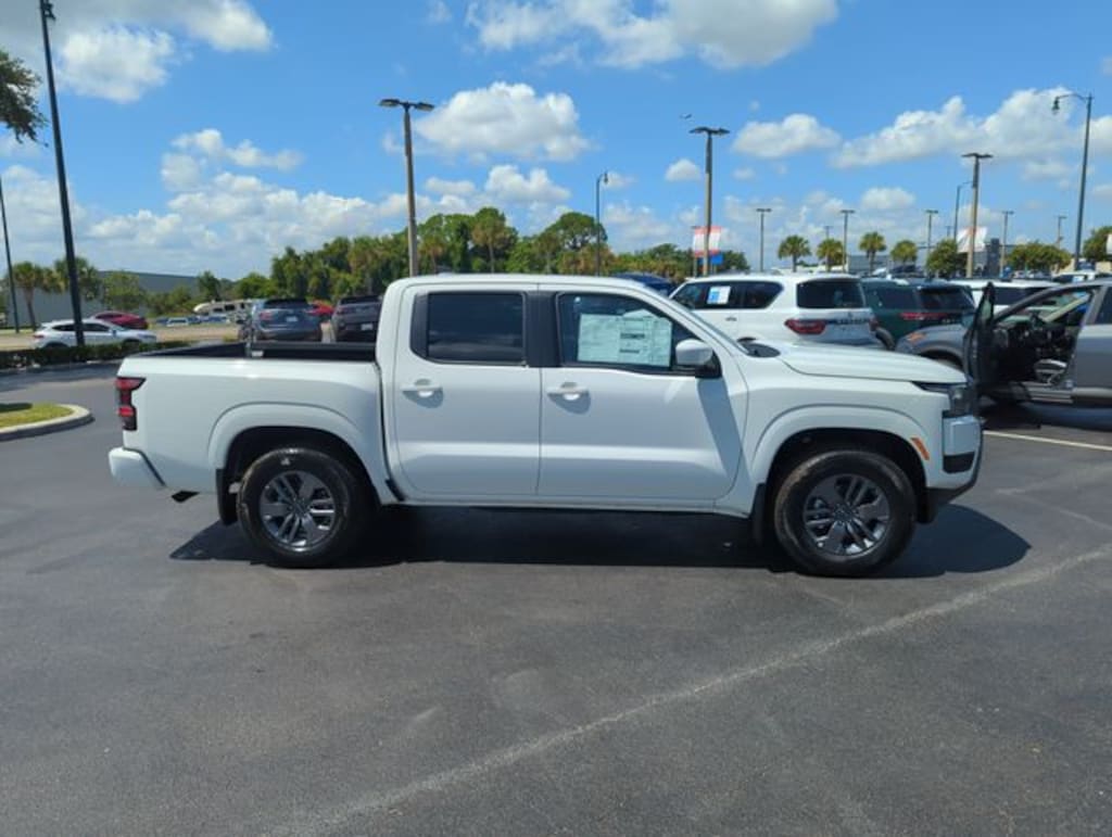 New 2026 Nissan Frontier SV Truck Crew Cab