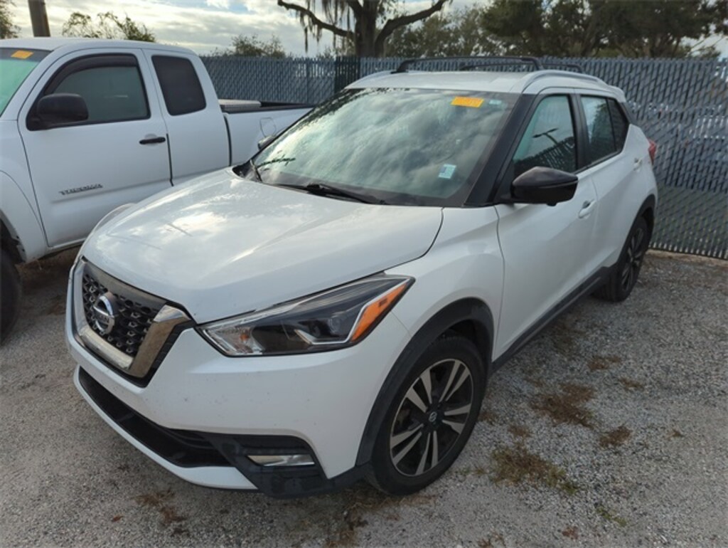 Used 2019 Nissan Kicks SR SUV