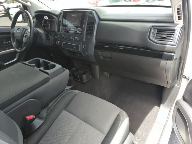 2023 Nissan Titan SV - Photo 22