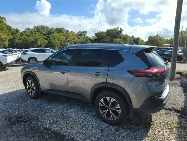 2022 Nissan Rogue SV photo 3