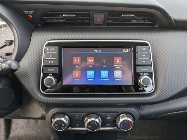 2025 Nissan KICKS PLAY Base - Photo 30