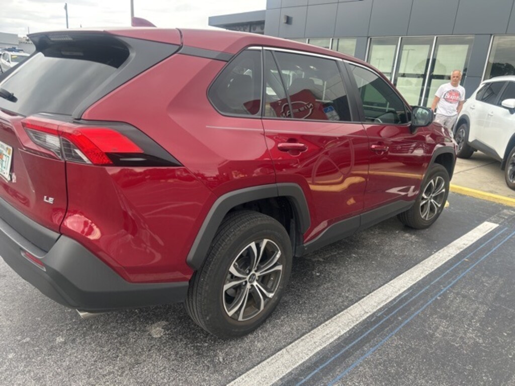 Used 2022 Toyota RAV4 LE SUV