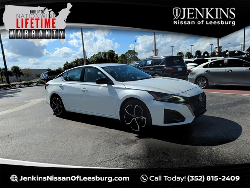 New 2025 Nissan Altima SR Sedan