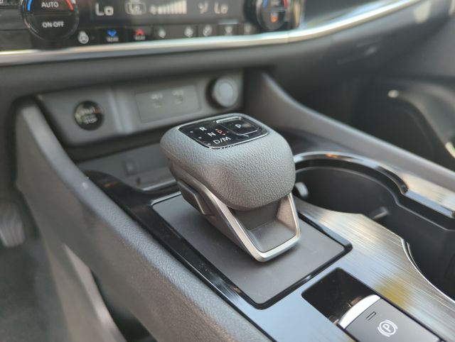 2024 Nissan Rogue SL - Photo 43