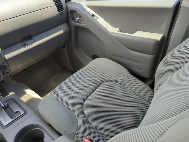 2017 Nissan Frontier SV - Photo 22