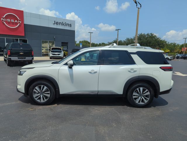 2023 Nissan Pathfinder SL - Photo 11