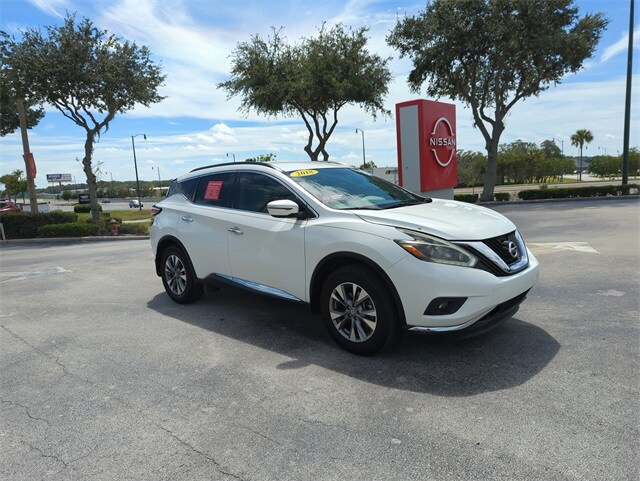 2018 Nissan Murano SV photo 2