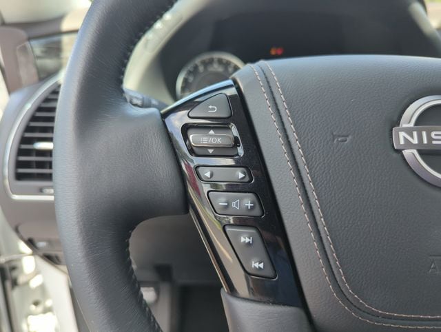 2023 Nissan Armada Platinum - Photo 44