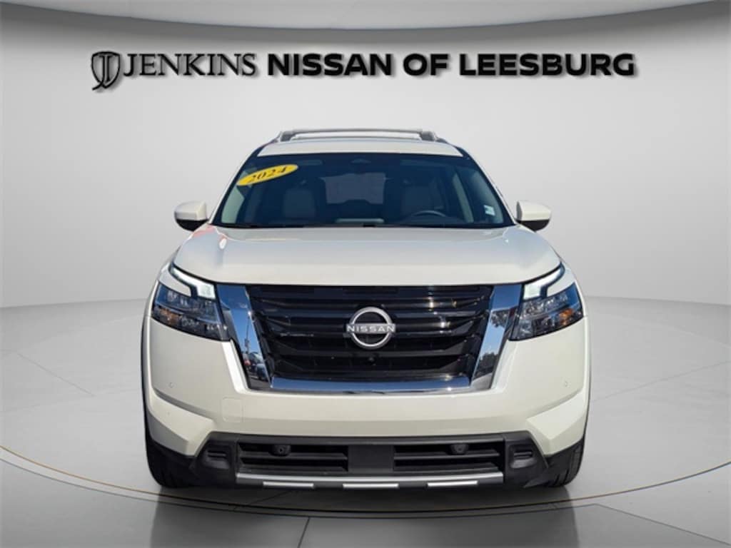 Certified 2024 Nissan Pathfinder SL SUV