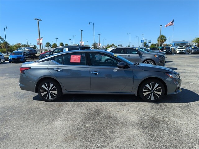 2021 Nissan Altima 2.5 SL photo 2