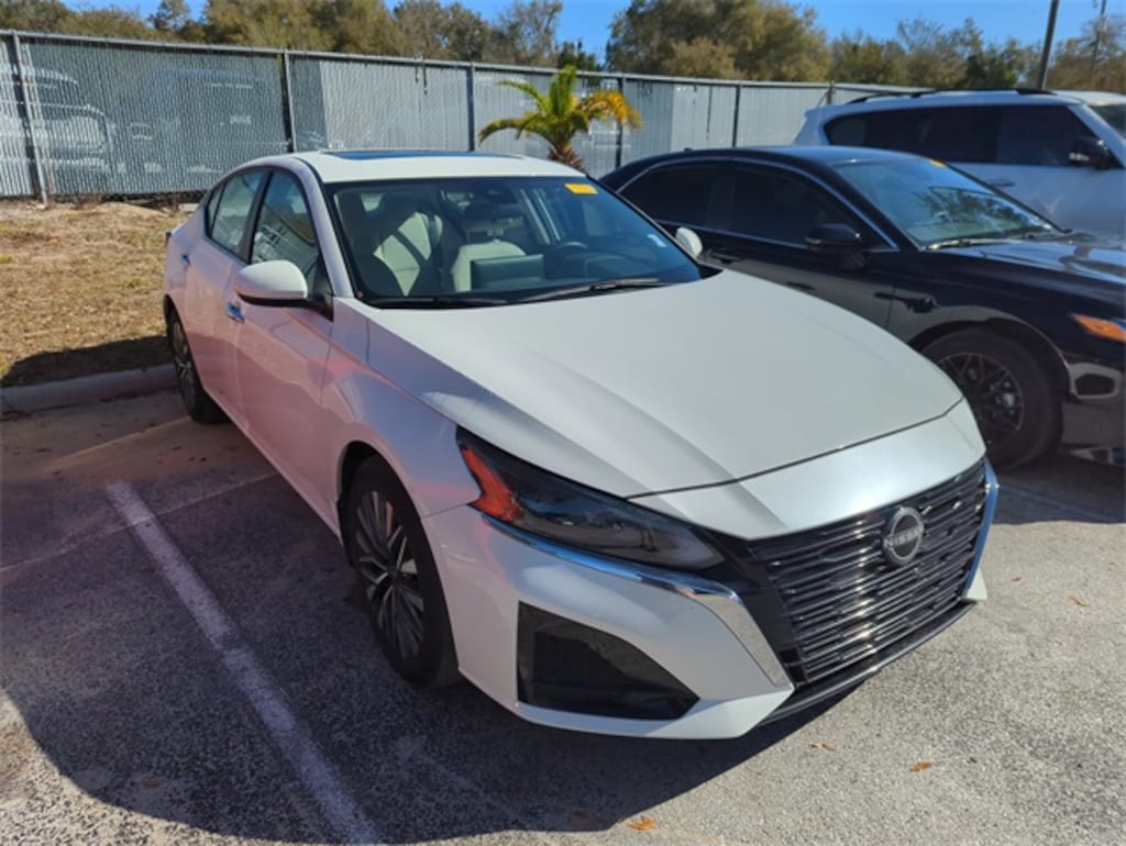 Certified 2024 Nissan Altima 2.5 SV Sedan