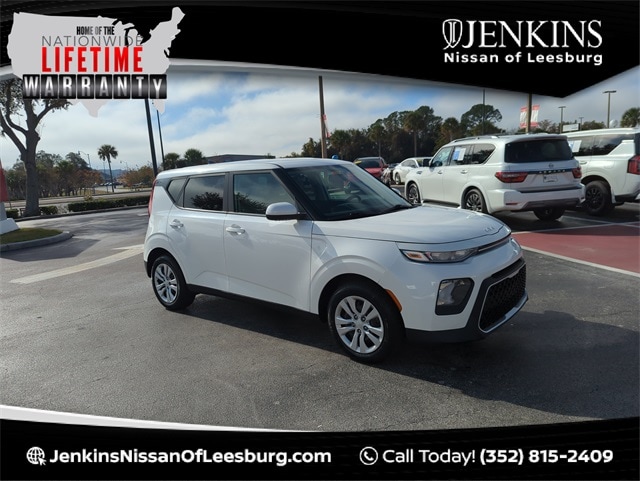 2022 Kia Soul LX's photo