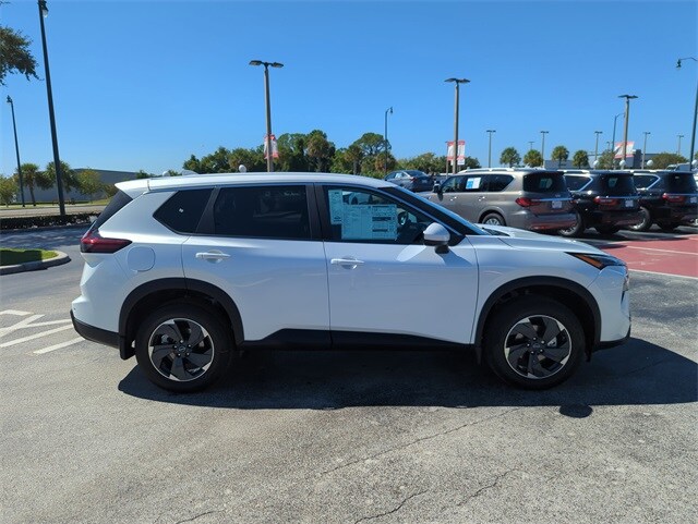 2026 Nissan Rogue SV photo 3