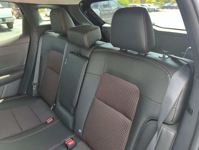 2025 Nissan Kicks SR - Photo 29