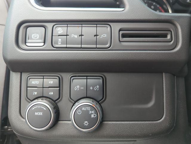 2021 Chevrolet Tahoe Z71 - Photo 42