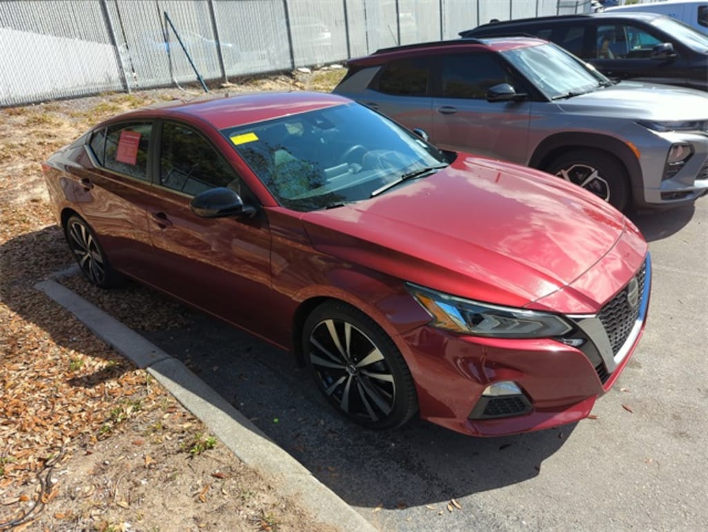 Used 2020 Nissan Altima 2.5 SR Sedan