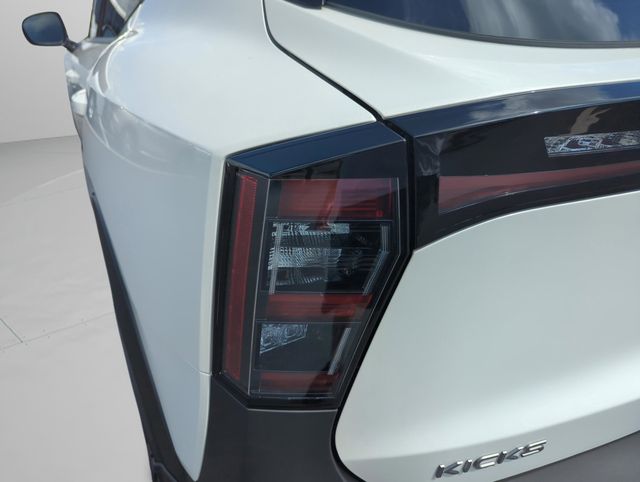 2025 Nissan Kicks SR - Photo 43