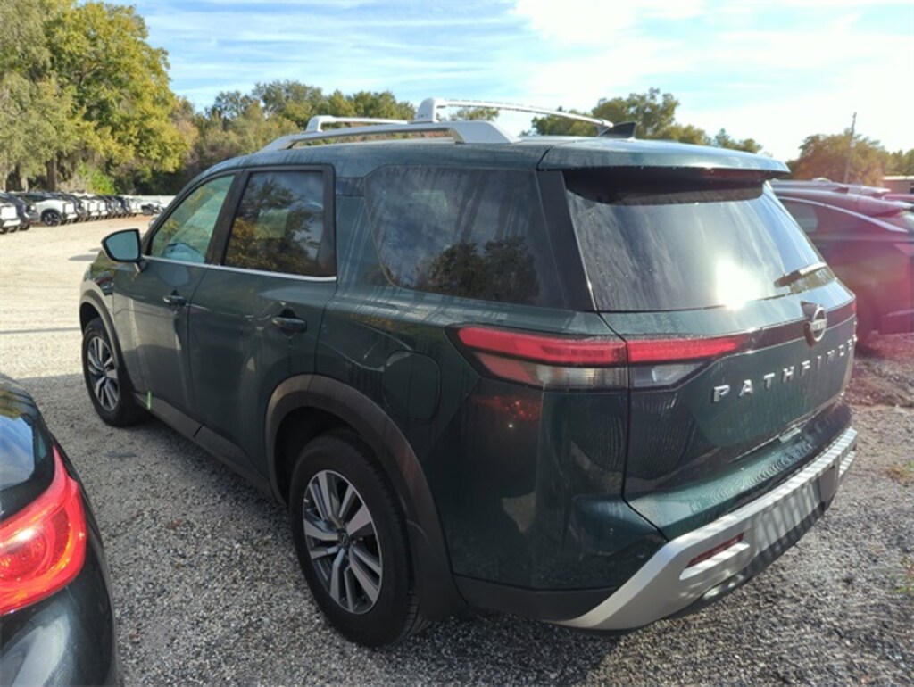 Certified 2024 Nissan Pathfinder SL SUV