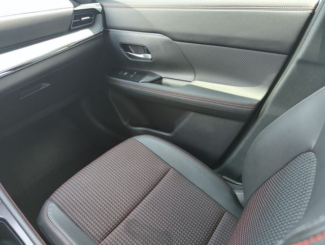 2025 Nissan Kicks SR AWD - Photo 27