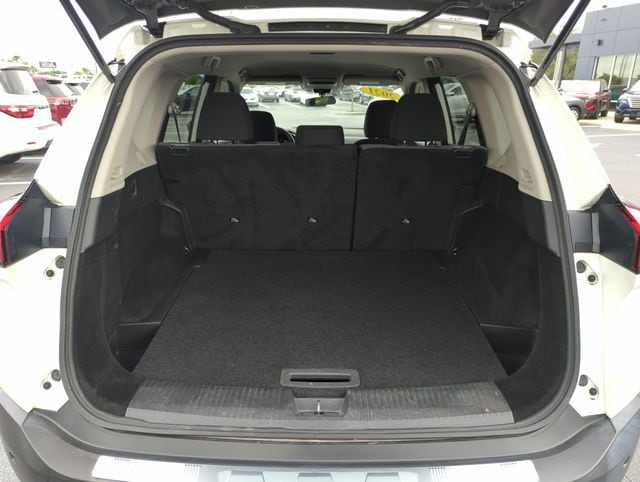 2021 Nissan Rogue SV - Photo 19