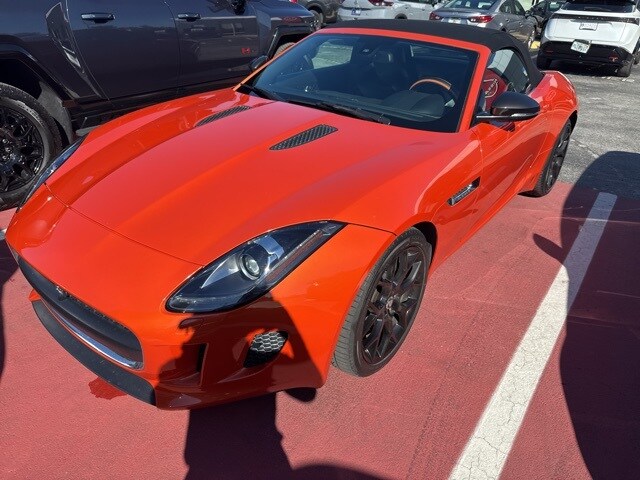 2014 Jaguar F-TYPE Base photo 2