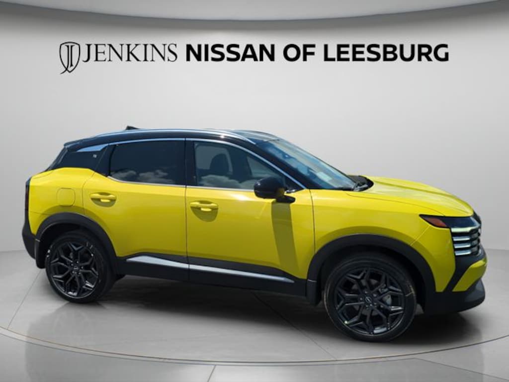 New 2026 Nissan Kicks SR SUV