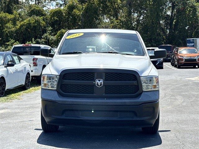 2019 Ram 1500 Classic Tradesman photo 3