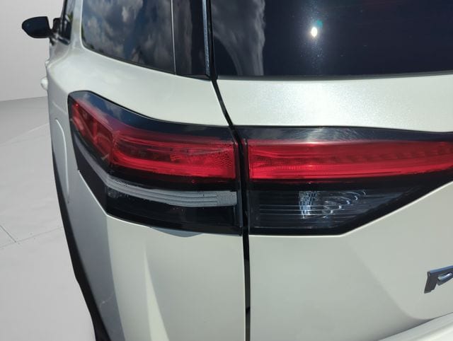 2024 Nissan Pathfinder SV - Photo 18