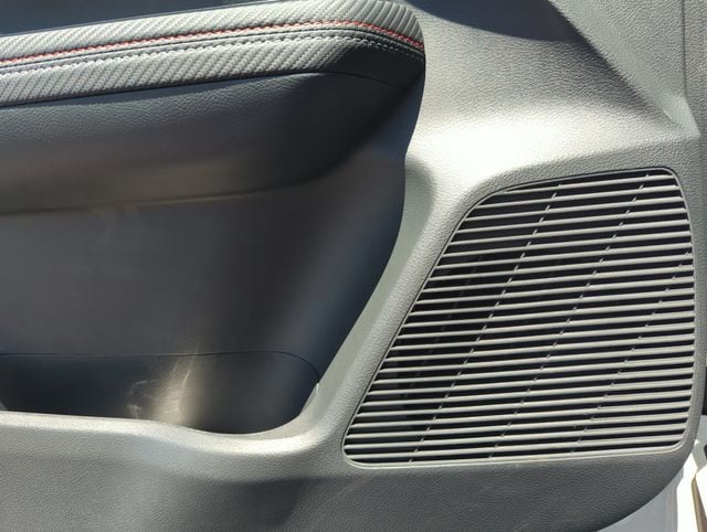 2025 Nissan Kicks SR - Photo 34