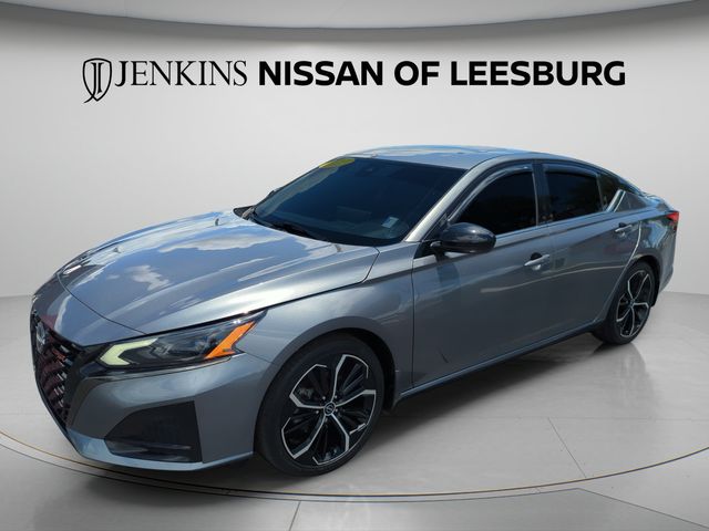 2023 Nissan Altima SR - Photo 14
