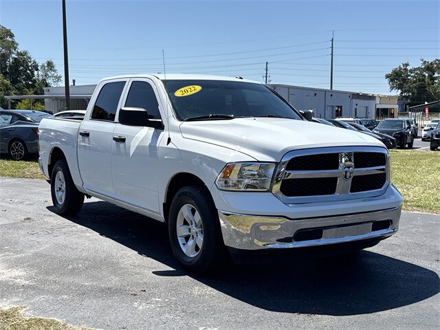 2022 Ram 1500 Classic Tradesman photo 2