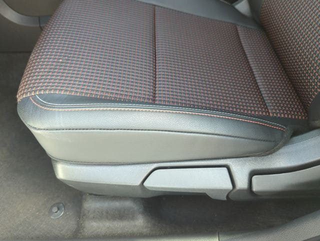 2025 Nissan Kicks SR - Photo 35