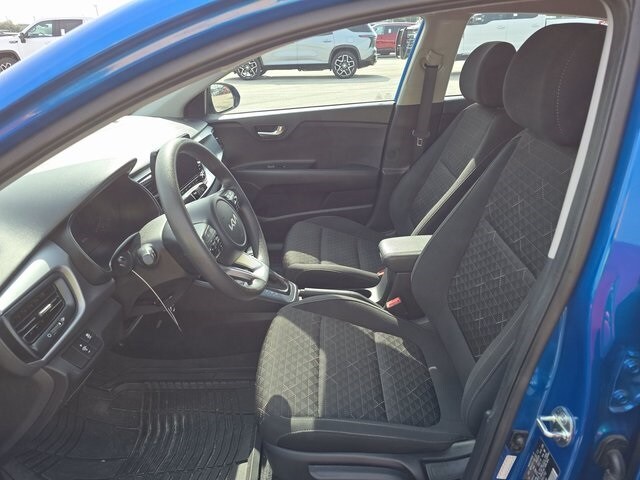 2023 Kia Rio S photo 3